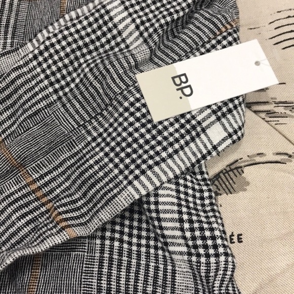 BP. Plaid Linen Blend Blazer - Picture 6 of 6